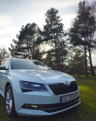 Skoda Superb cena 77700 przebieg: 171858, rok produkcji 2018 z Katowice małe 379